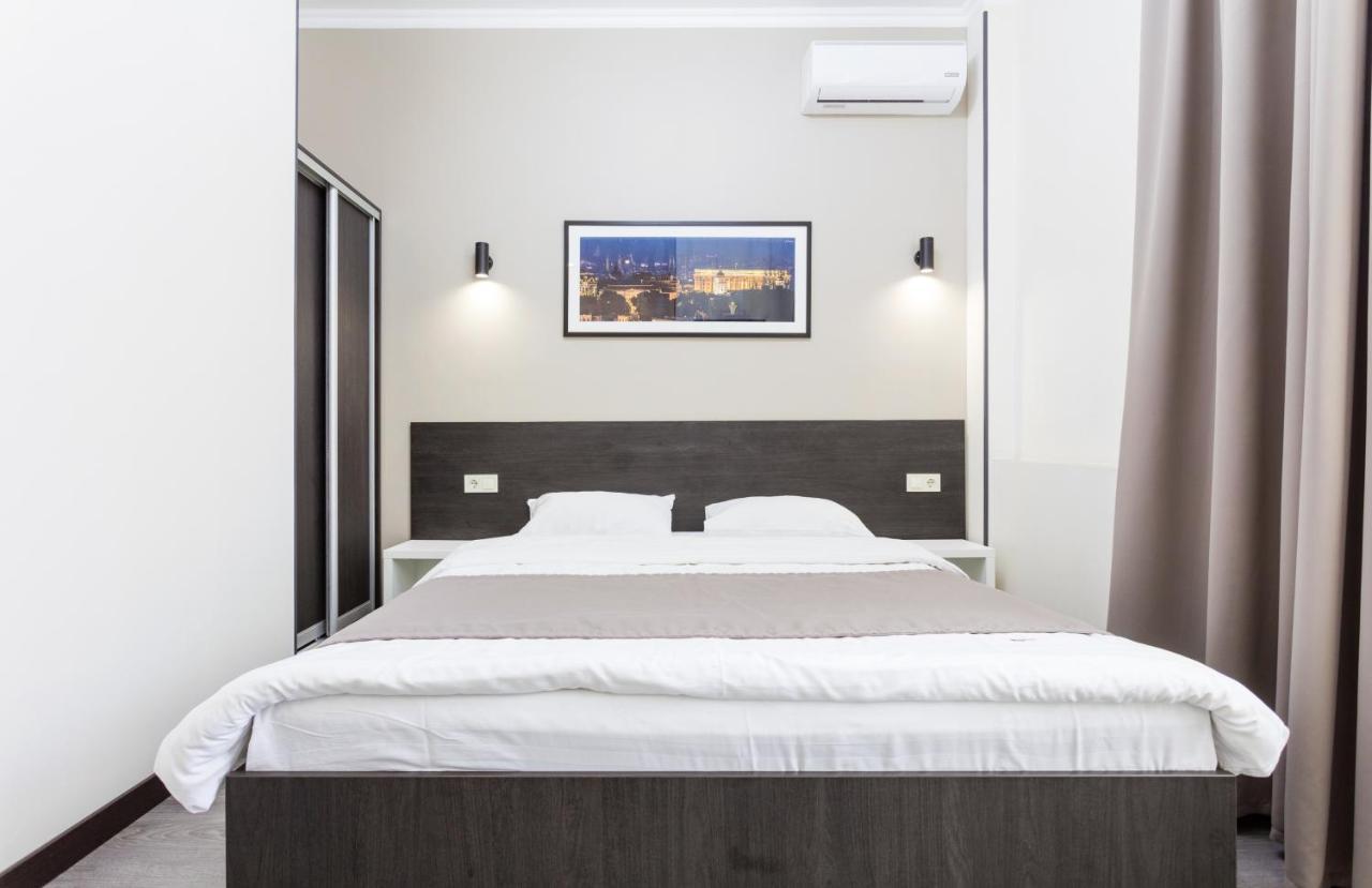 Apart Otel Khreshchatyk - Independence Square